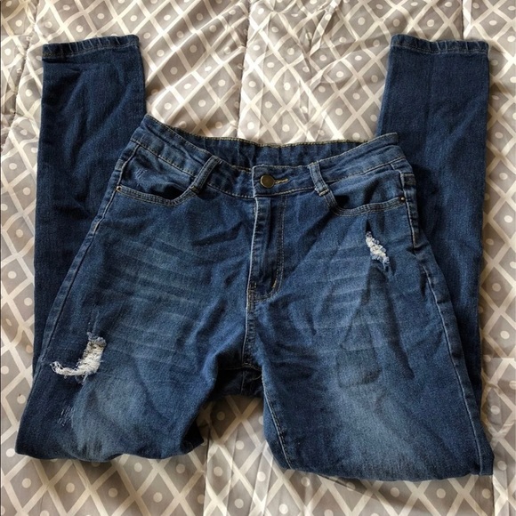 ROMWE Ripped Jeans - Picture 2 of 4